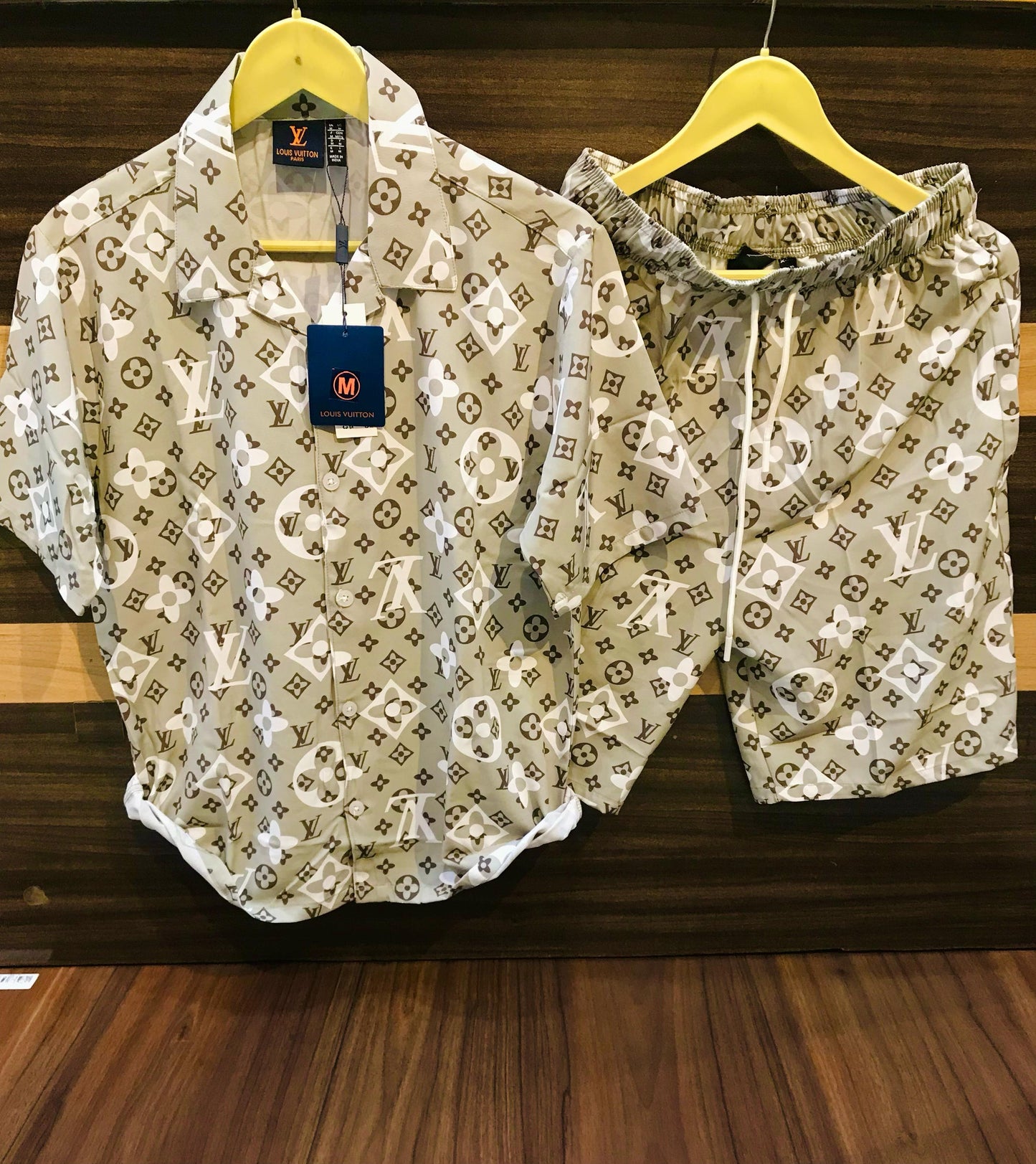 LV CASUAL NICKER SUIT