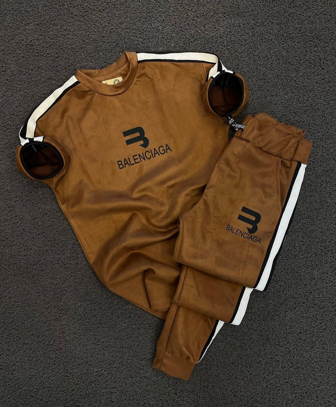 EXPORT QUALITY TRACKSUITS