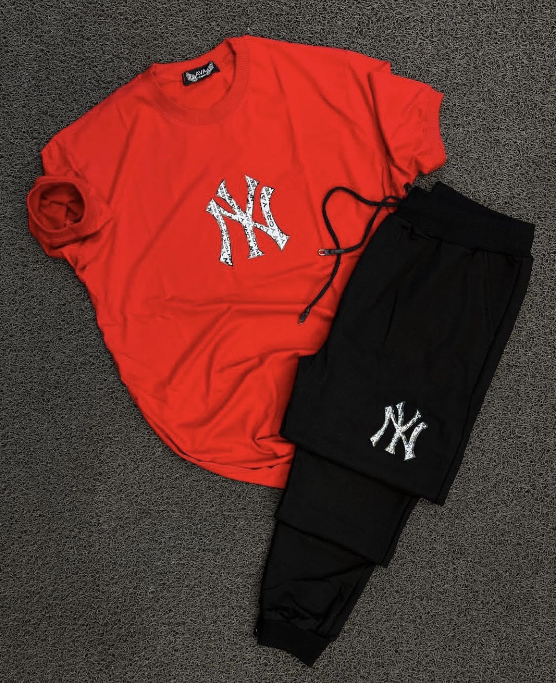 SUMMER SETS